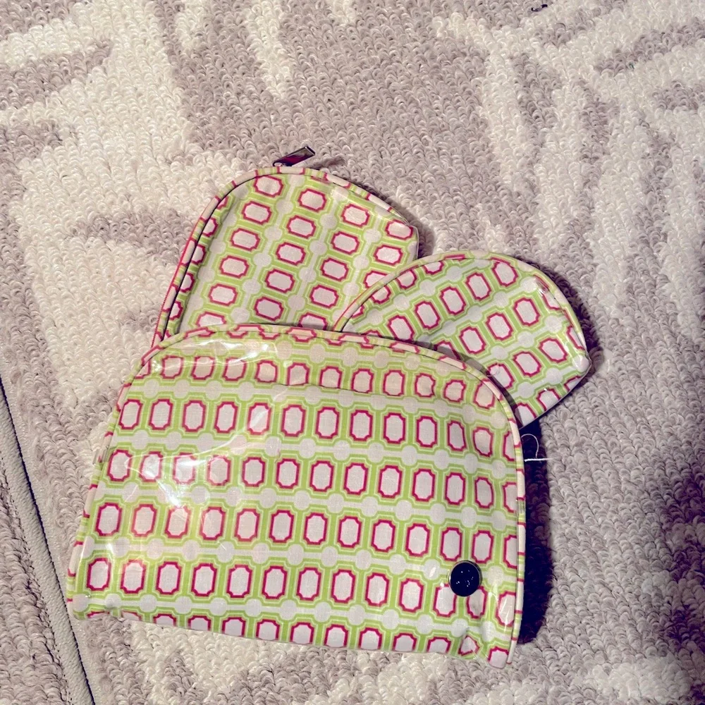 3 Patterned Accessory makeup bag set - Picture 1 of 6